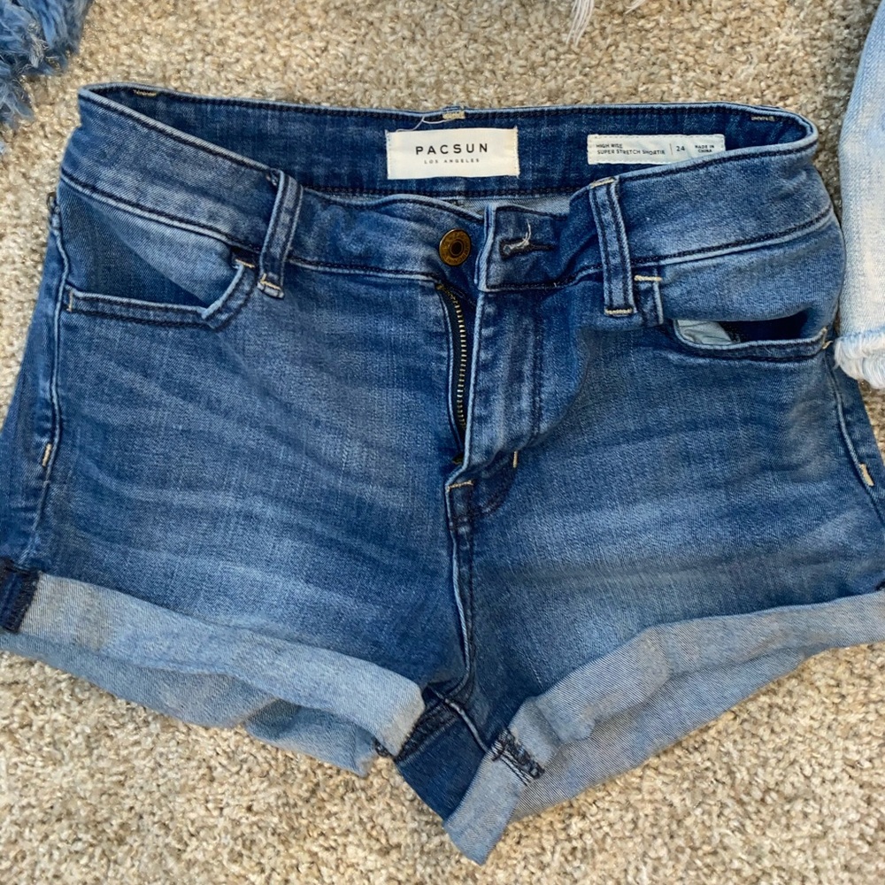 Pacsun stretchy shorts size 24